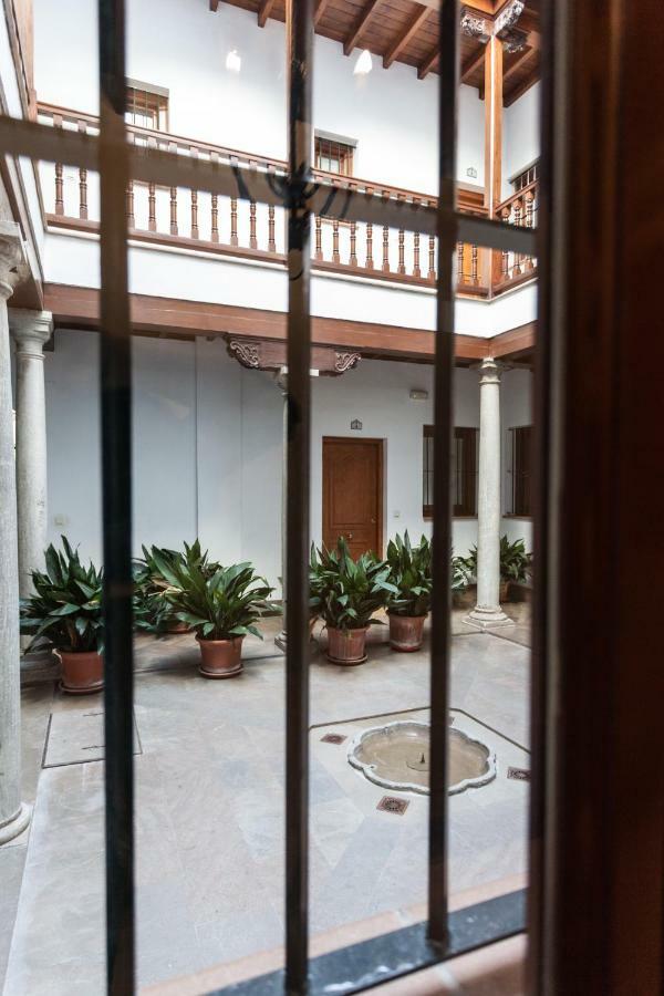 Apartamento De Lujo En Antiguo Convento Granada Esterno foto